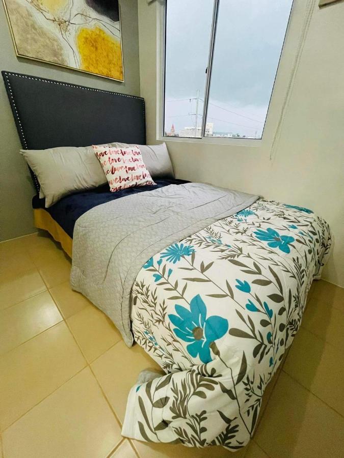 Lovely 2 Bedroom Condo Unit Iloilo City Exterior foto